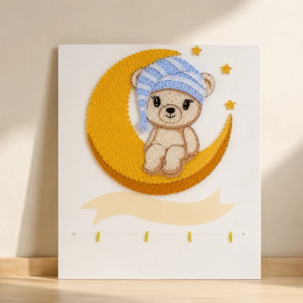 Tablou handmade String Art cu ursuleț și nume personalizat